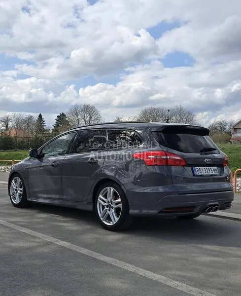 Ford Focus St 2016 photo 5