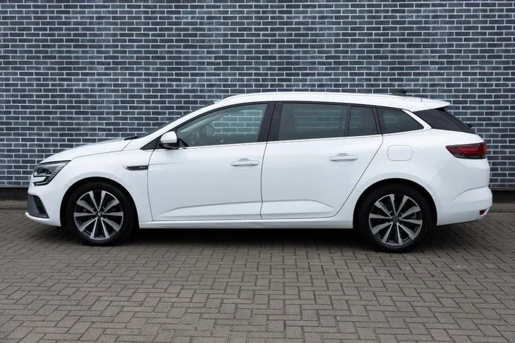 Renault Megane 2022 photo 3