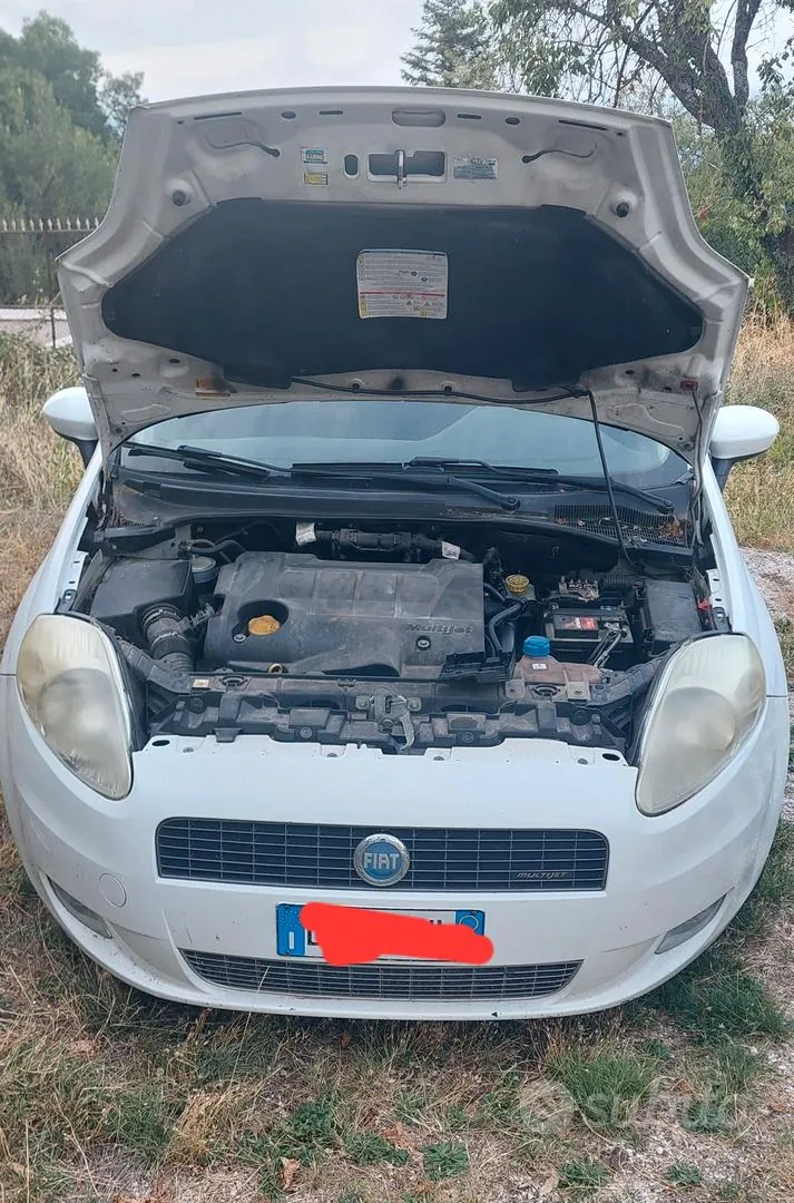 Fiat Grande Punto 2008 photo 2