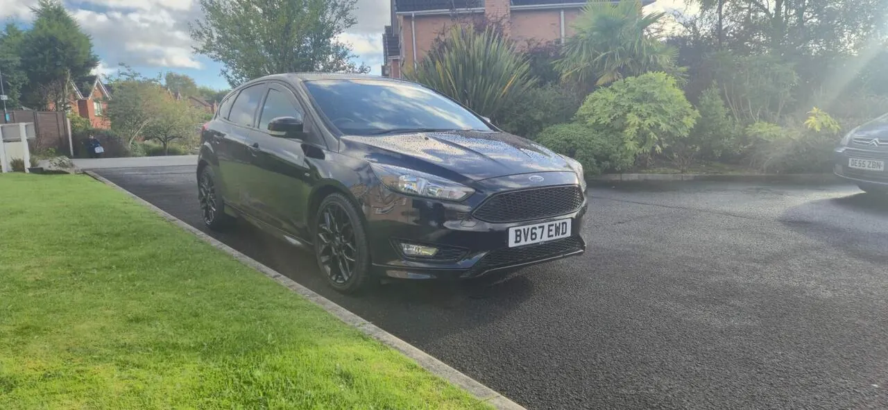 Ford Focus 2017 photo 2