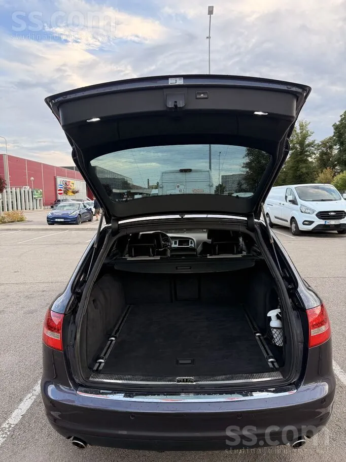 Audi A6 2010 photo 5