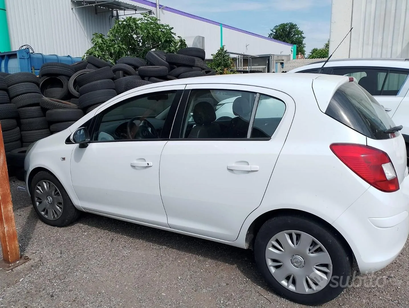 Opel Corsa 2012 photo 3