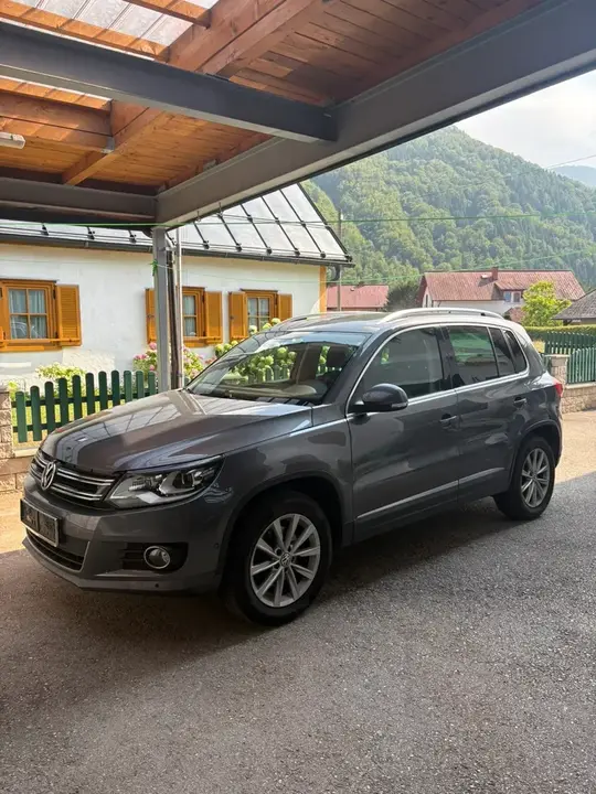 Volkswagen Tiguan 2012 photo 2