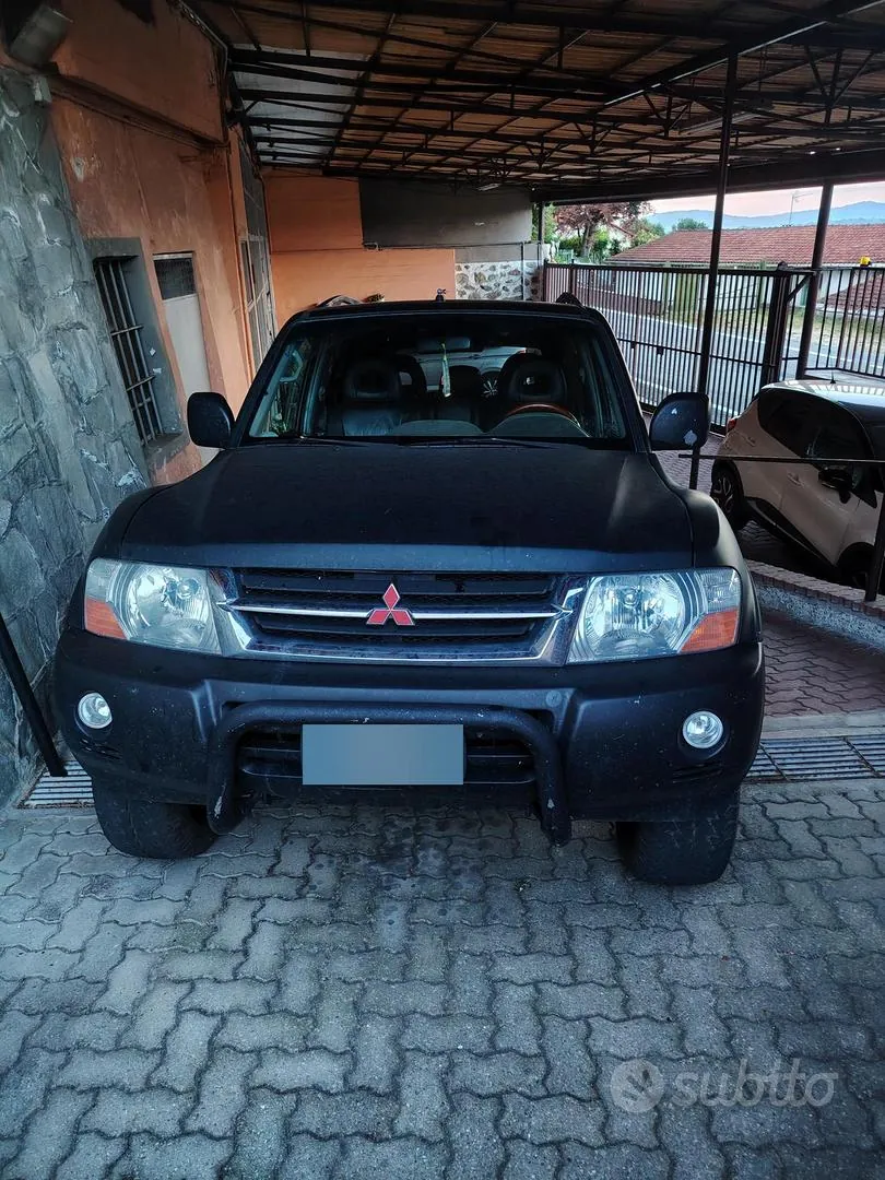 Mitsubishi Pajero 2004 photo 2