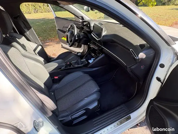 Peugeot 2008 2008 photo 4