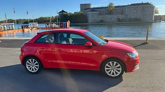 Audi A1 2011 photo 4