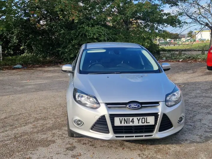 Ford Focus 2014 photo 2