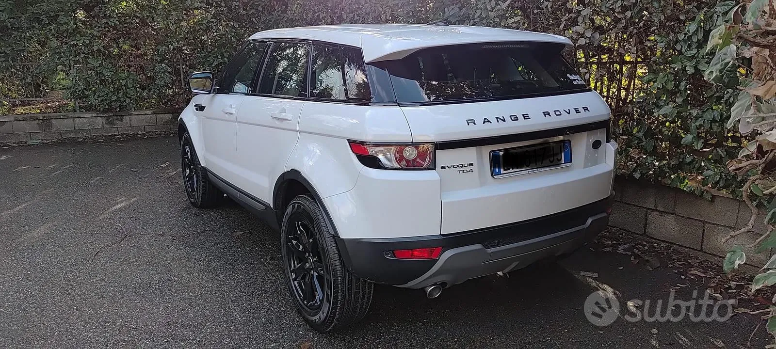 Land Rover Range Rover Evoque 2012 photo 3
