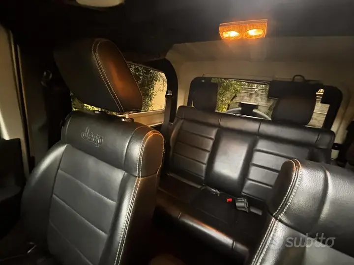 Jeep Wrangler 2011 photo 5