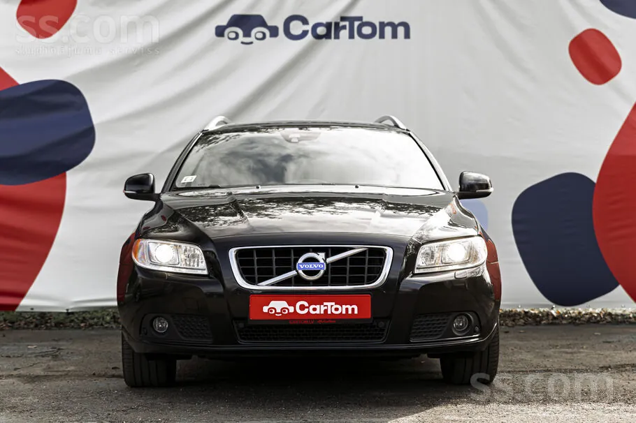 Volvo V70 2013 photo 2