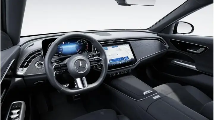 Mercedes-Benz E-Class photo 5