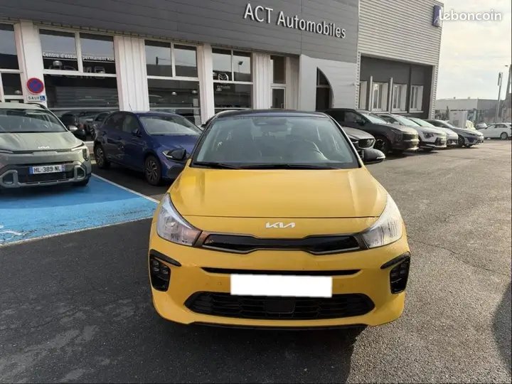 Kia Rio 2023 photo 2