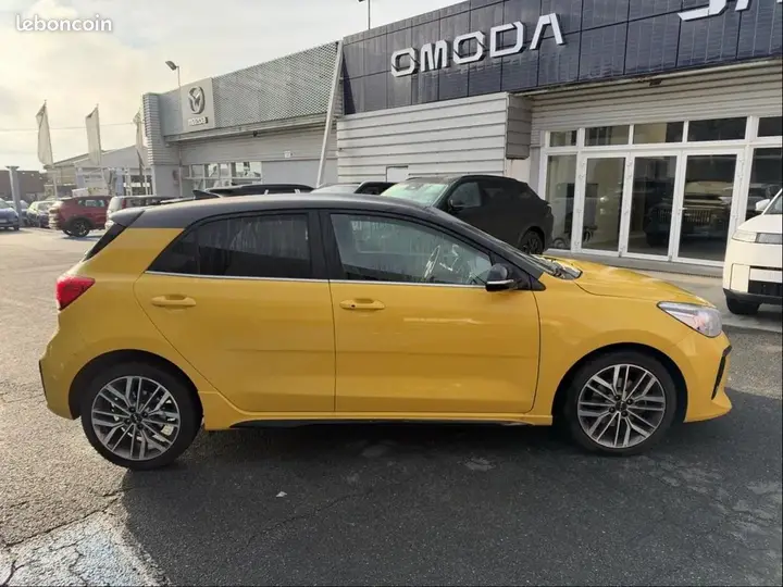 Kia Rio 2023 photo 4