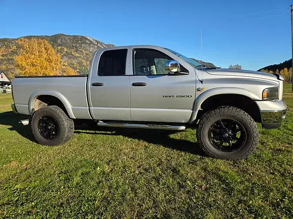 Dodge Ram 2500 2003 photo 3