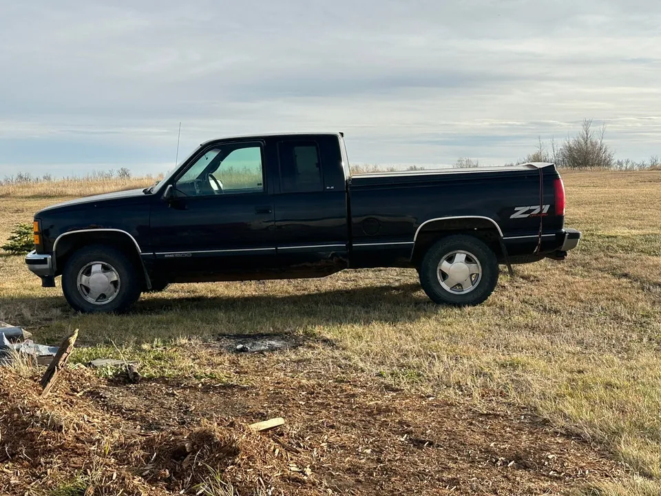 GMC C/K 1500 1996 photo 2