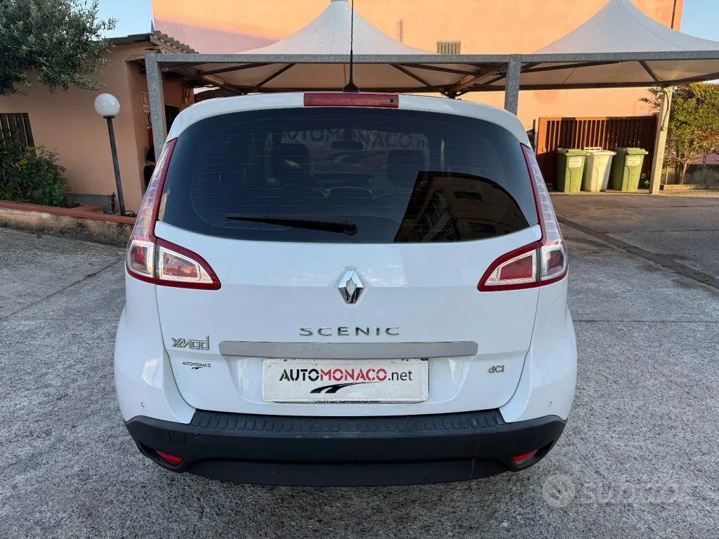Renault Scenic 2011 photo 5