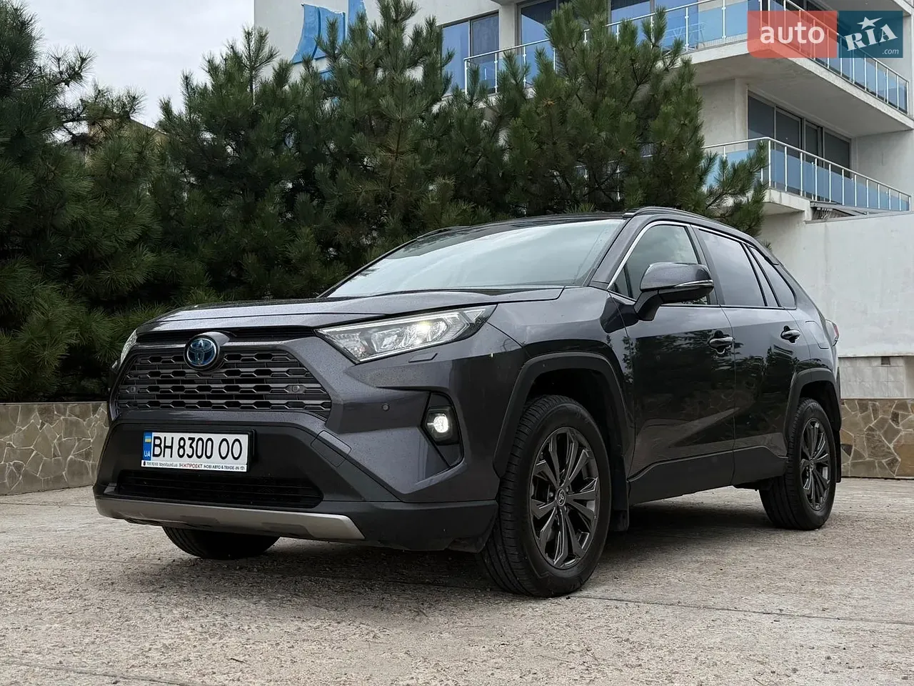 Toyota Rav4 2025 photo 3