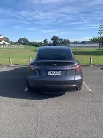 Tesla Model Y 2023 photo 4