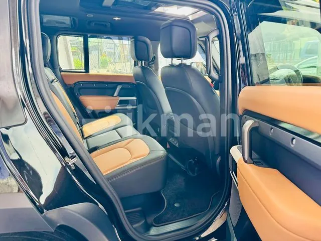 Land Rover Defender 2026 photo 4