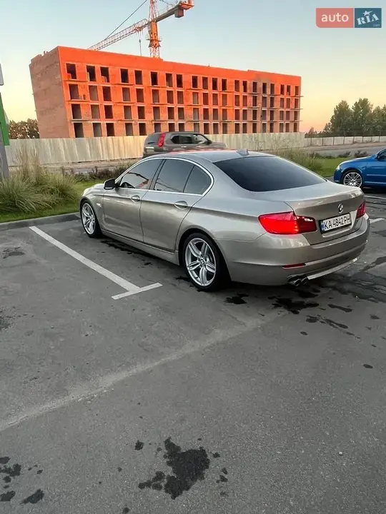 BMW 5 Series 2012 photo 3