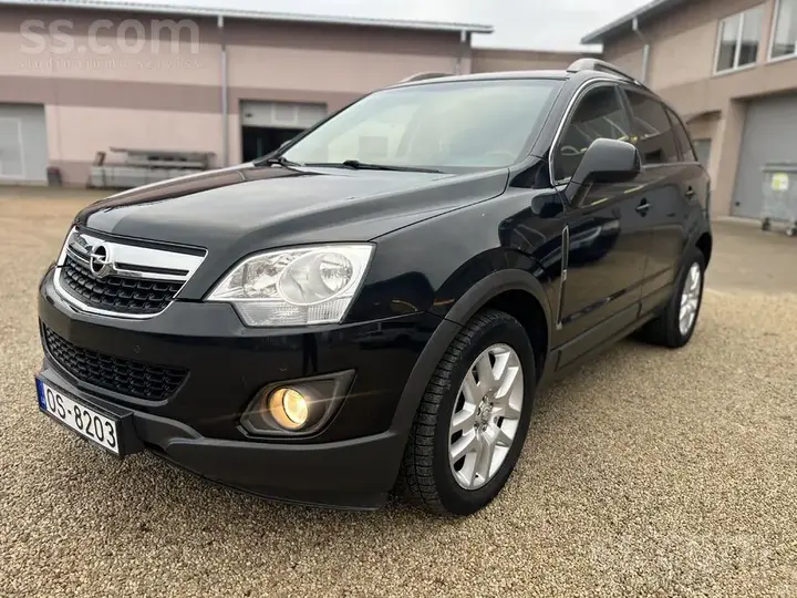 Opel Antara 2011 photo 2