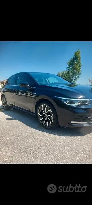 Volkswagen Golf 2021 photo 2