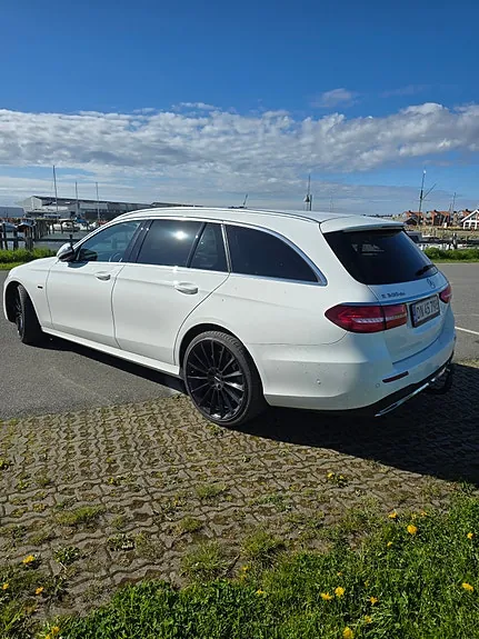 Mercedes-Benz E300 De 2020 photo 2