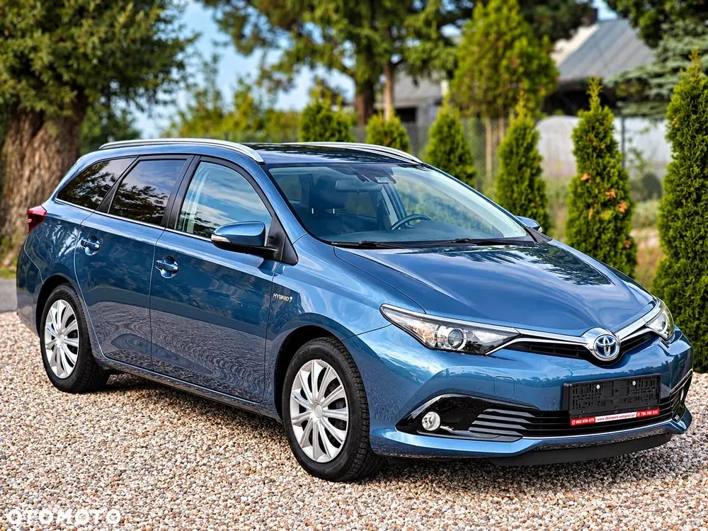 Toyota Auris 2017 photo 3