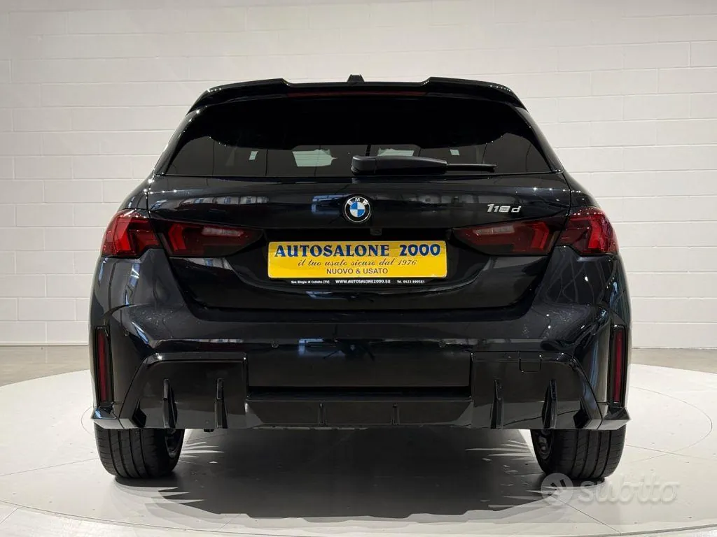 BMW 118D 2025 photo 4
