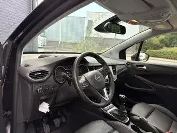 Opel Crossland X 2021 photo 3