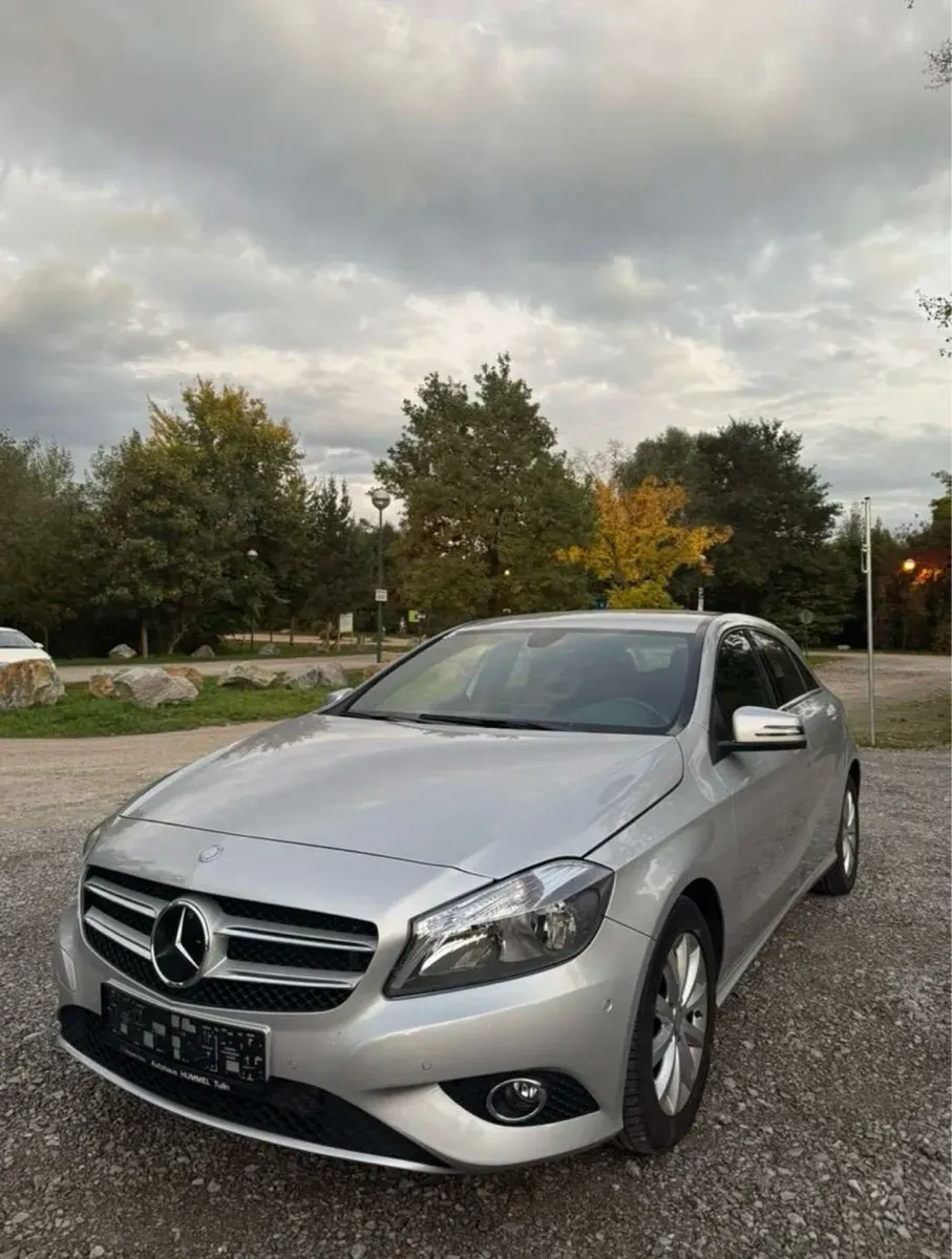 Mercedes-Benz Aklasse 2012 photo 2