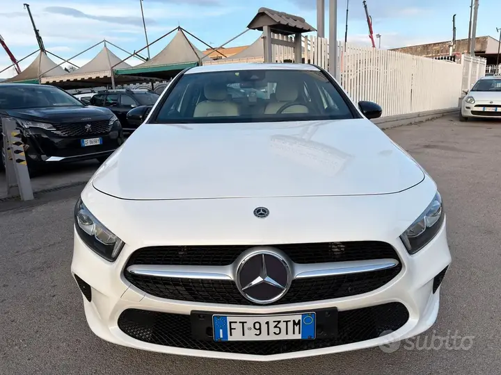 Mercedes-Benz A 180 2019 photo 2