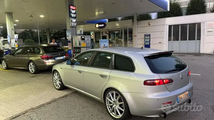 Alfa Romeo 159 2007 photo 3