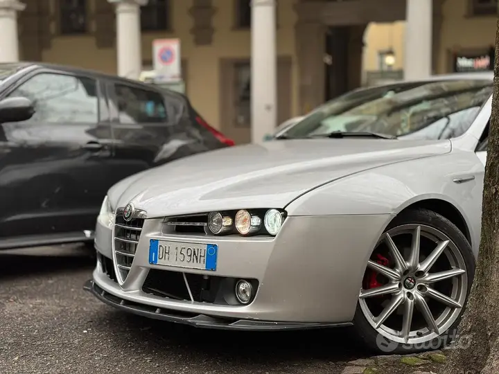 Alfa Romeo 159 2007 photo 2