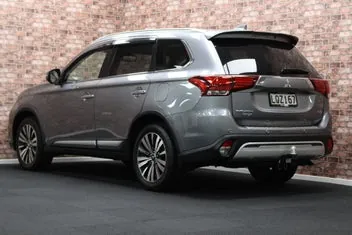 Mitsubishi Outlander 2018 photo 5