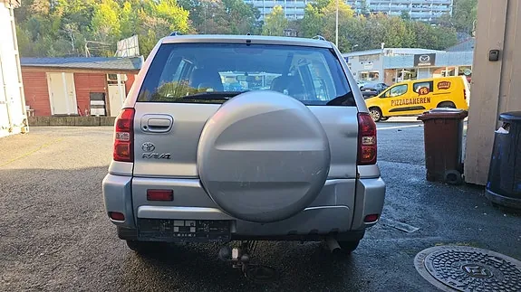 Toyota Rav4 2005 photo 3