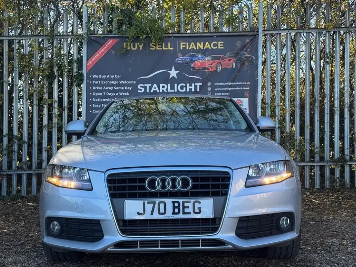 Audi A4 2009 photo 2