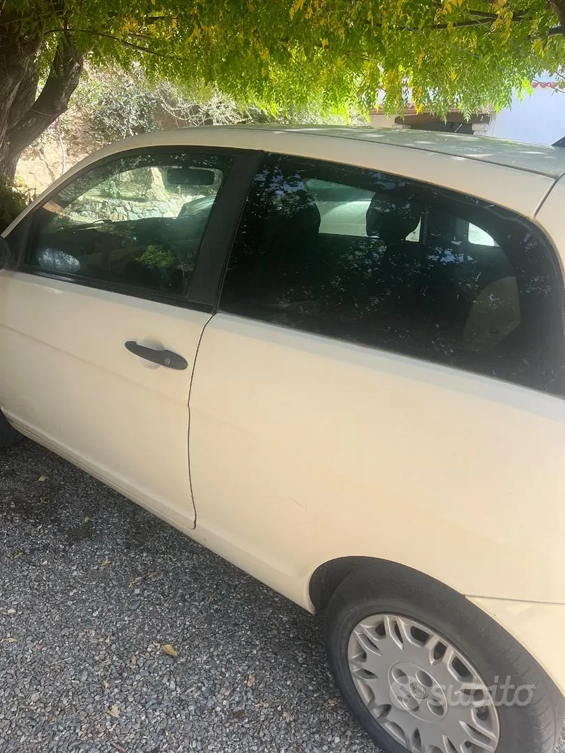 Lancia Ypsilon 2007 photo 2
