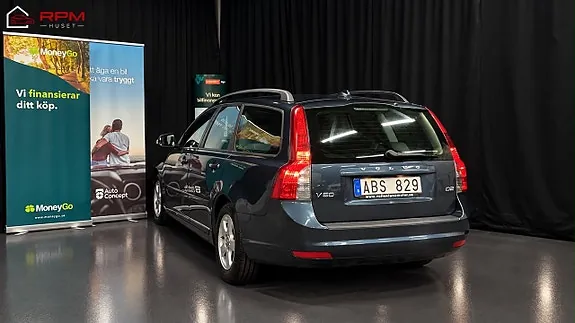 Volvo V50 2011 photo 3