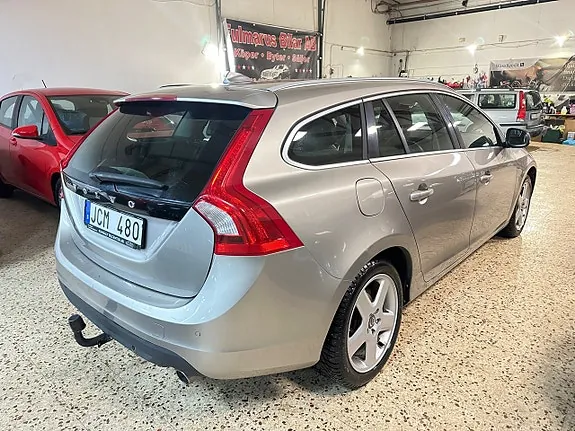 Volvo V60 2011 photo 5