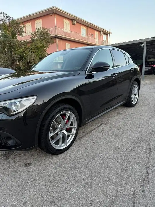 Alfa Romeo Stelvio 2018 photo 3