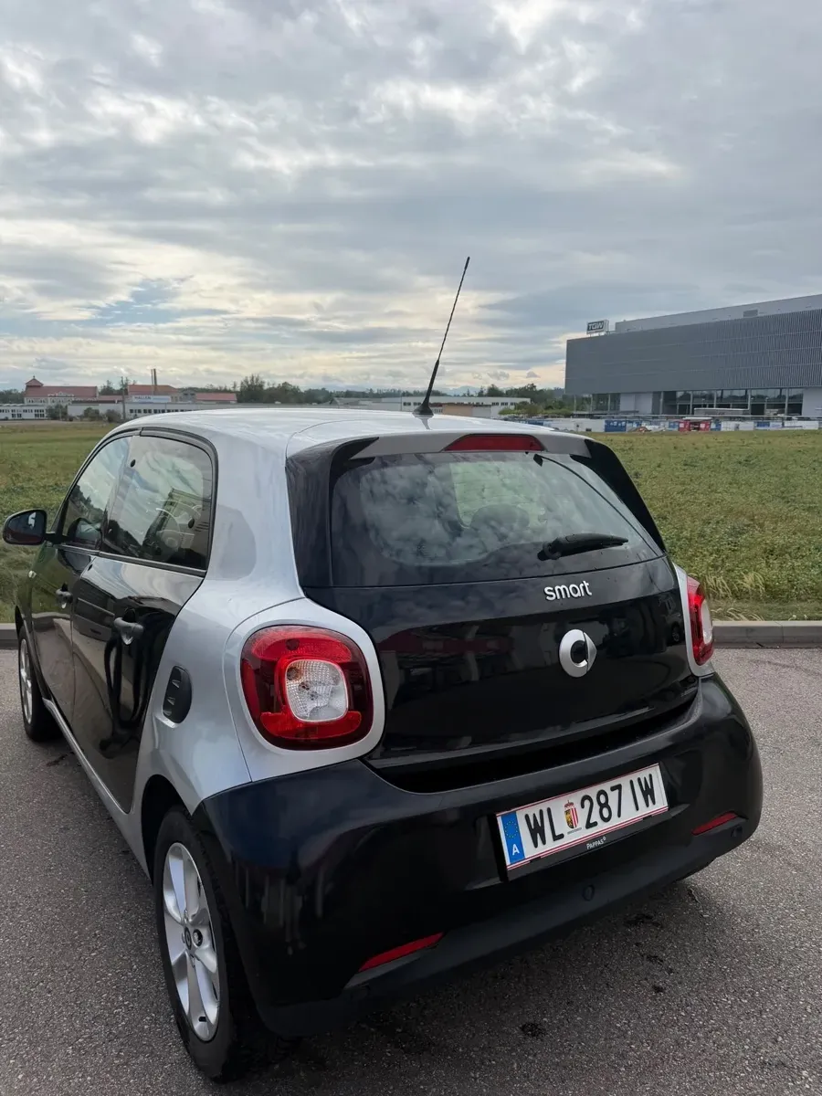 Smart Forfour 2017 photo 3