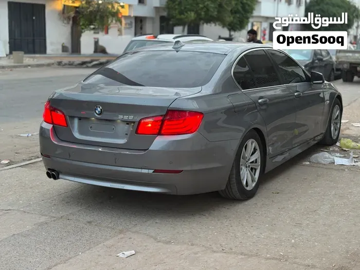 BMW 5 Series 2012 photo 3