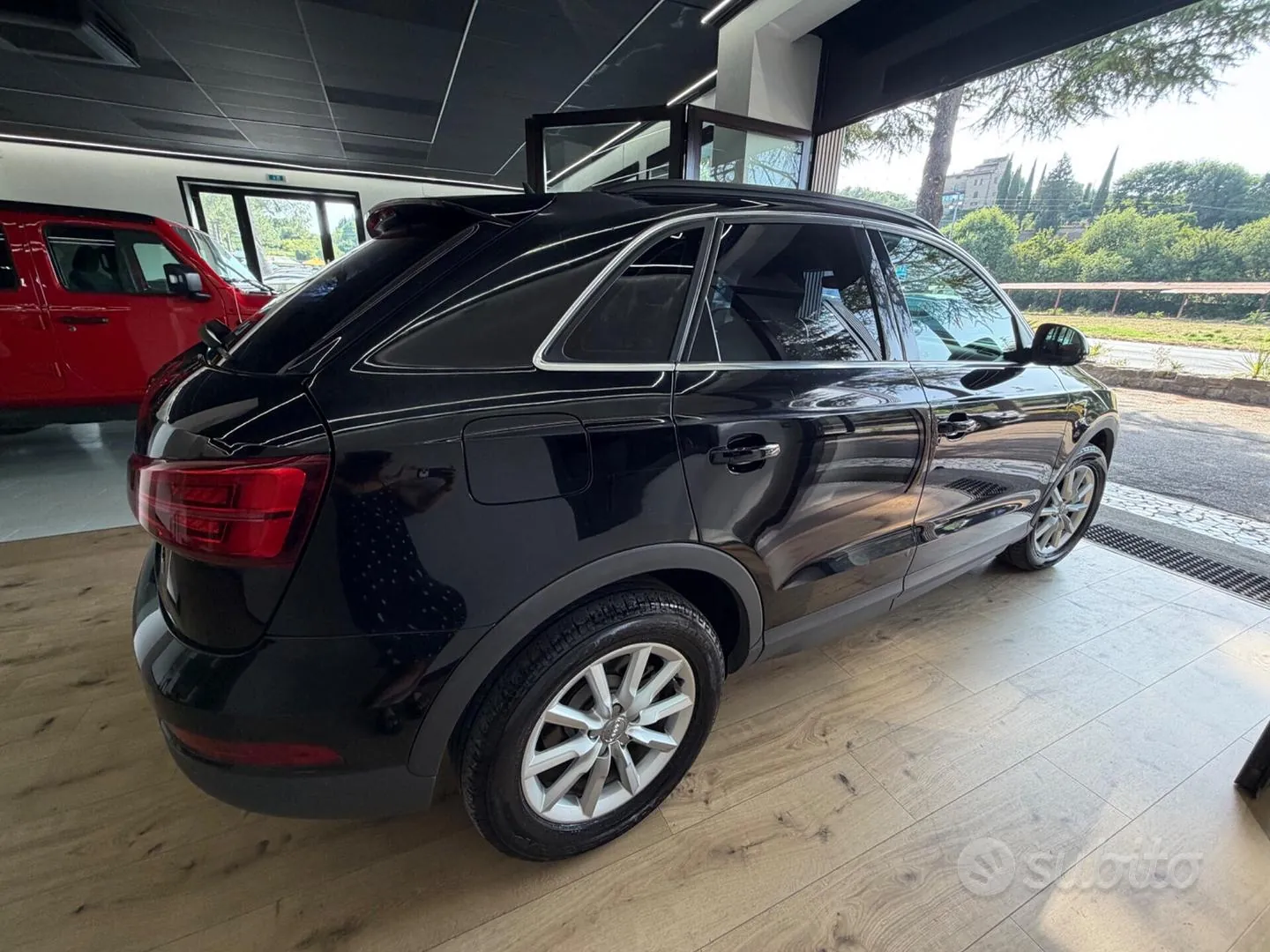 Audi Q3 2017 photo 2