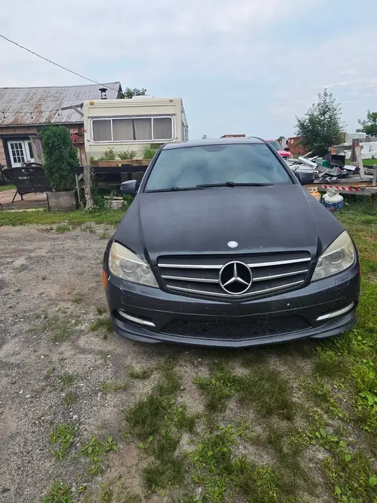Mercedes-Benz C300 2011 photo 4