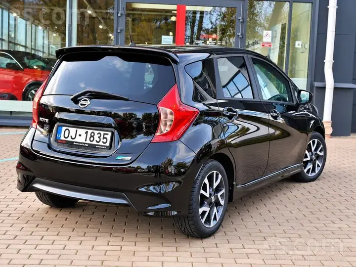 Nissan Note 2014 photo 2