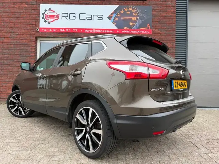 Nissan Qashqai 2015 photo 2