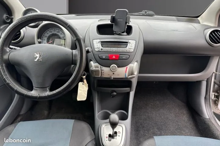 Peugeot 107 2006 photo 2