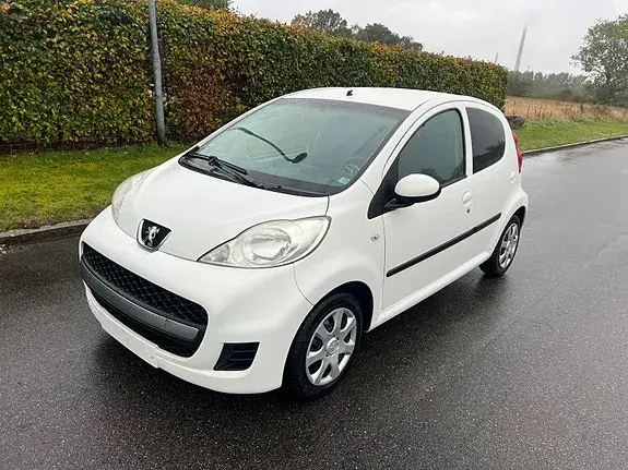 Peugeot 107 2011 photo 4