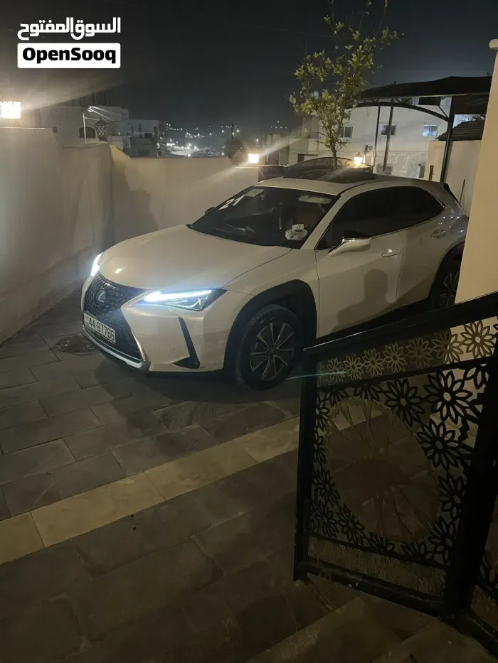 Lexus Ux 300H